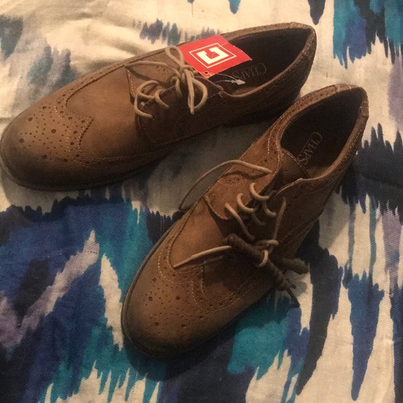 Chaps wingtip shoes